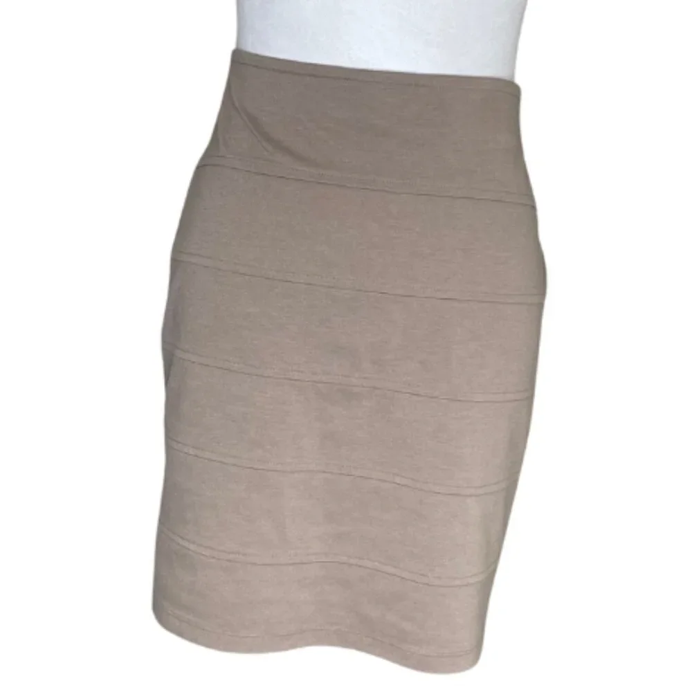 Forever 21 Women's Tan Tiered Light Academia Tomatogirl Pencil Skirt Plus Sz 2X - Picture 2 of 4